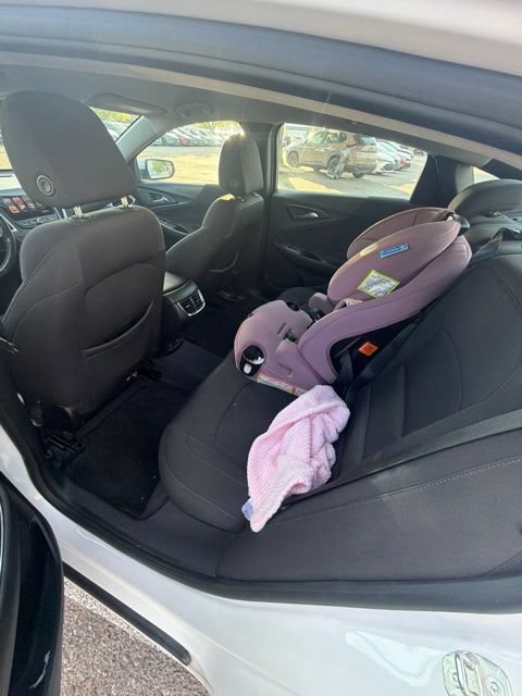 Used 2018 Chevrolet Malibu LT FWD image 9