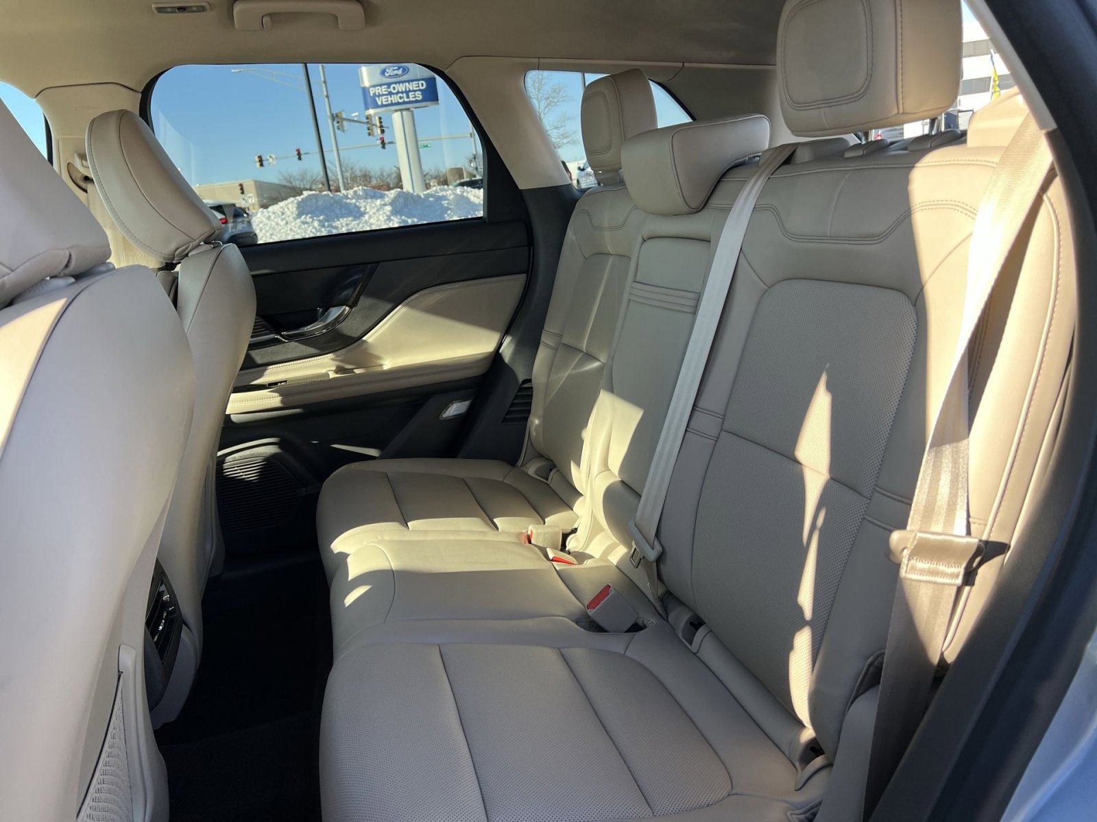 Used 2022 Lincoln Corsair Standard w/ Equipment Group 101A image 23