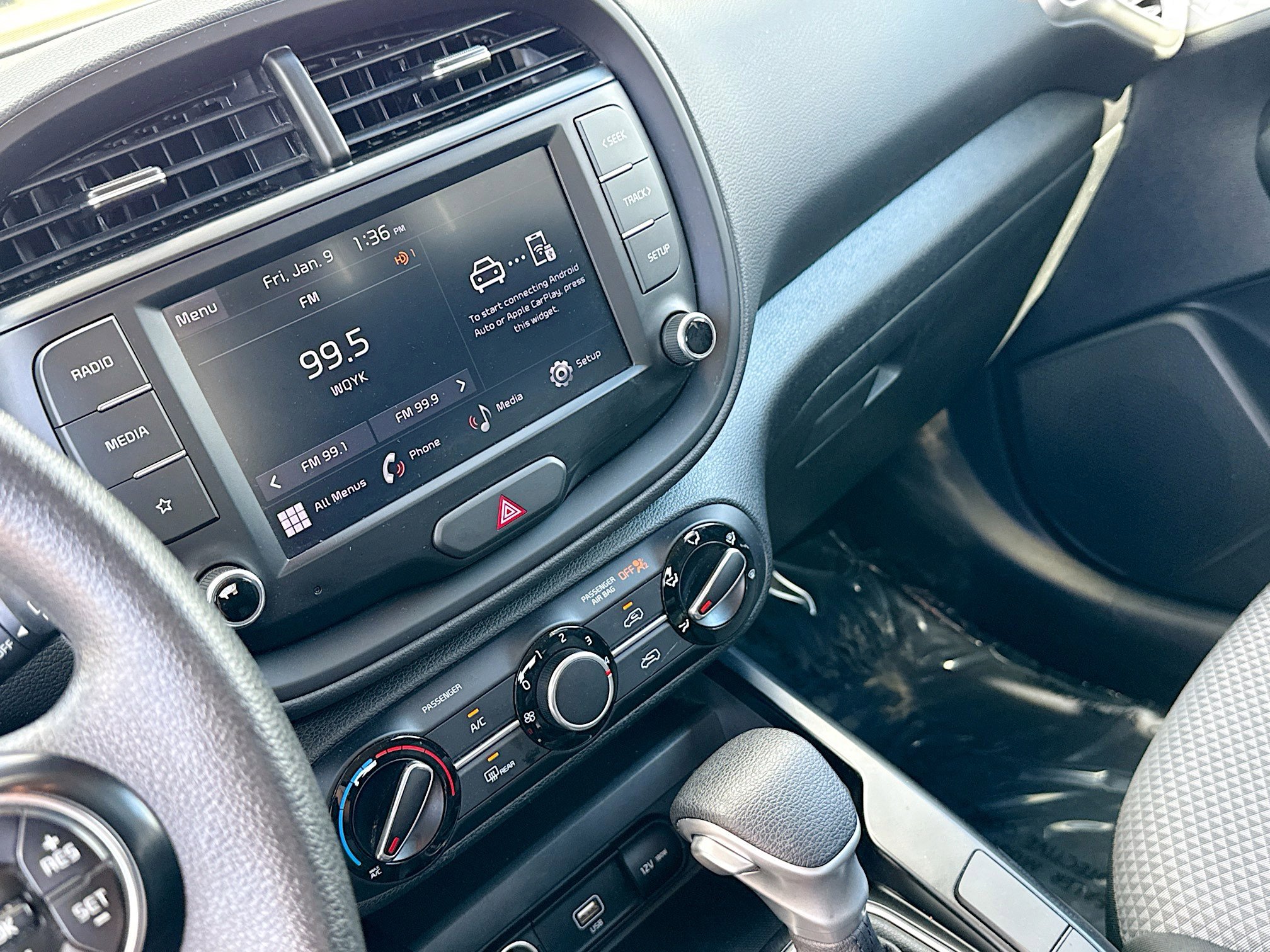 Used 2022 Kia Soul LX image 25