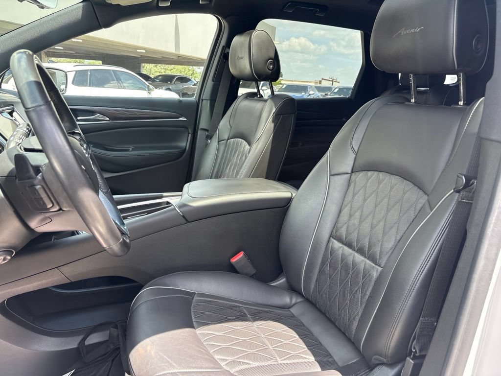 Used 2023 Buick Enclave Avenir w/ Avenir Technology Package FWD image 14