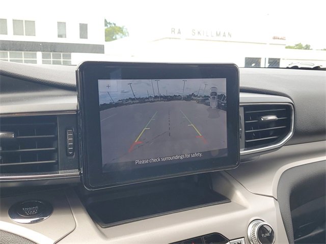 Used 2023 Ford Explorer XLT w/ Equipment Group 202A image 29