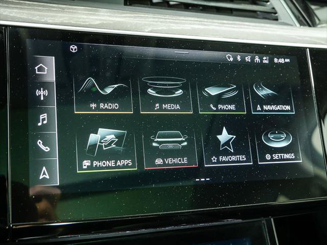 Used 2022 Audi e-tron Premium w/ Convenience Plus Package AWD/4WD image 13