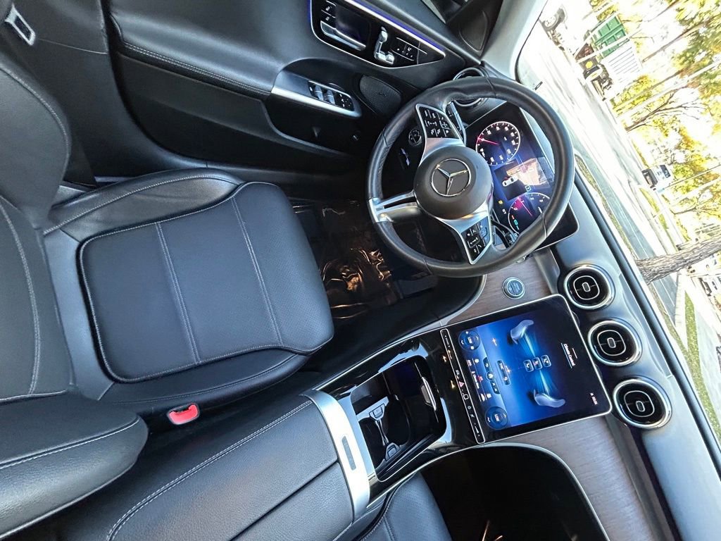 Used 2022 Mercedes-Benz C 300 Sedan image 9