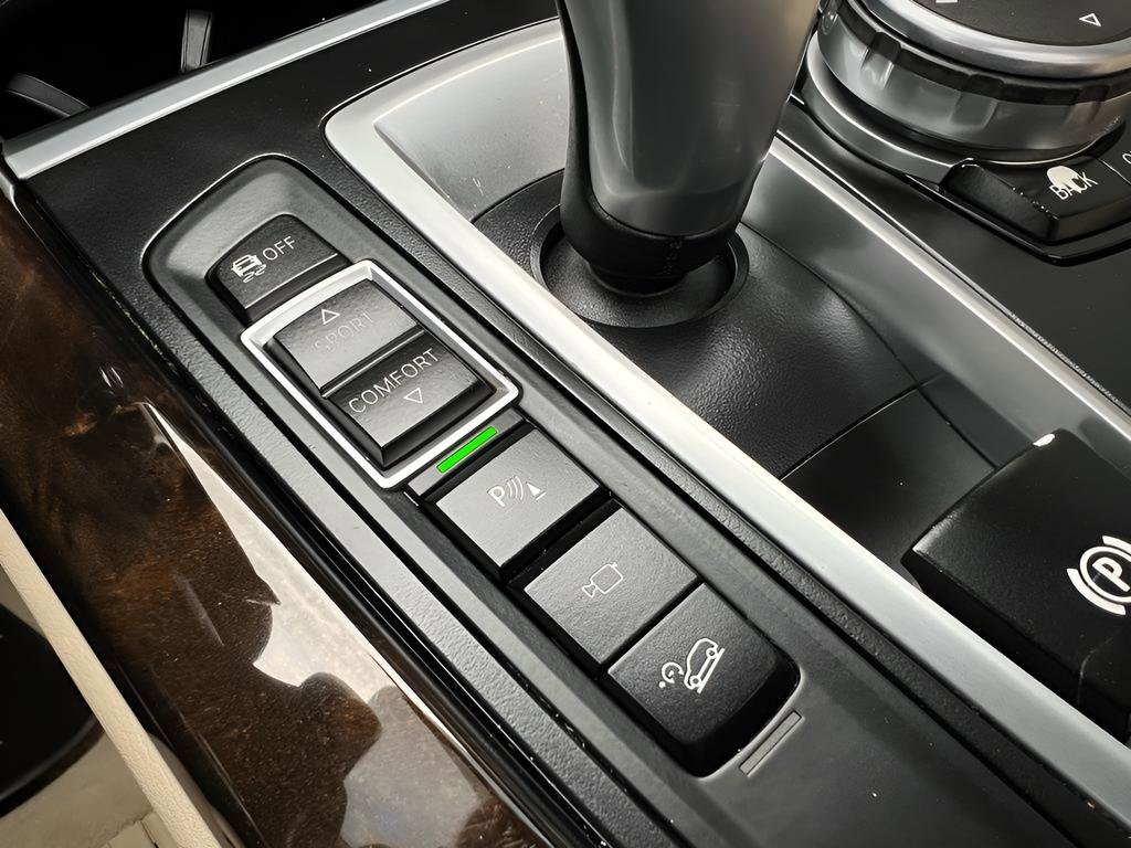 Used 2015 BMW X5 xDrive35d image 63