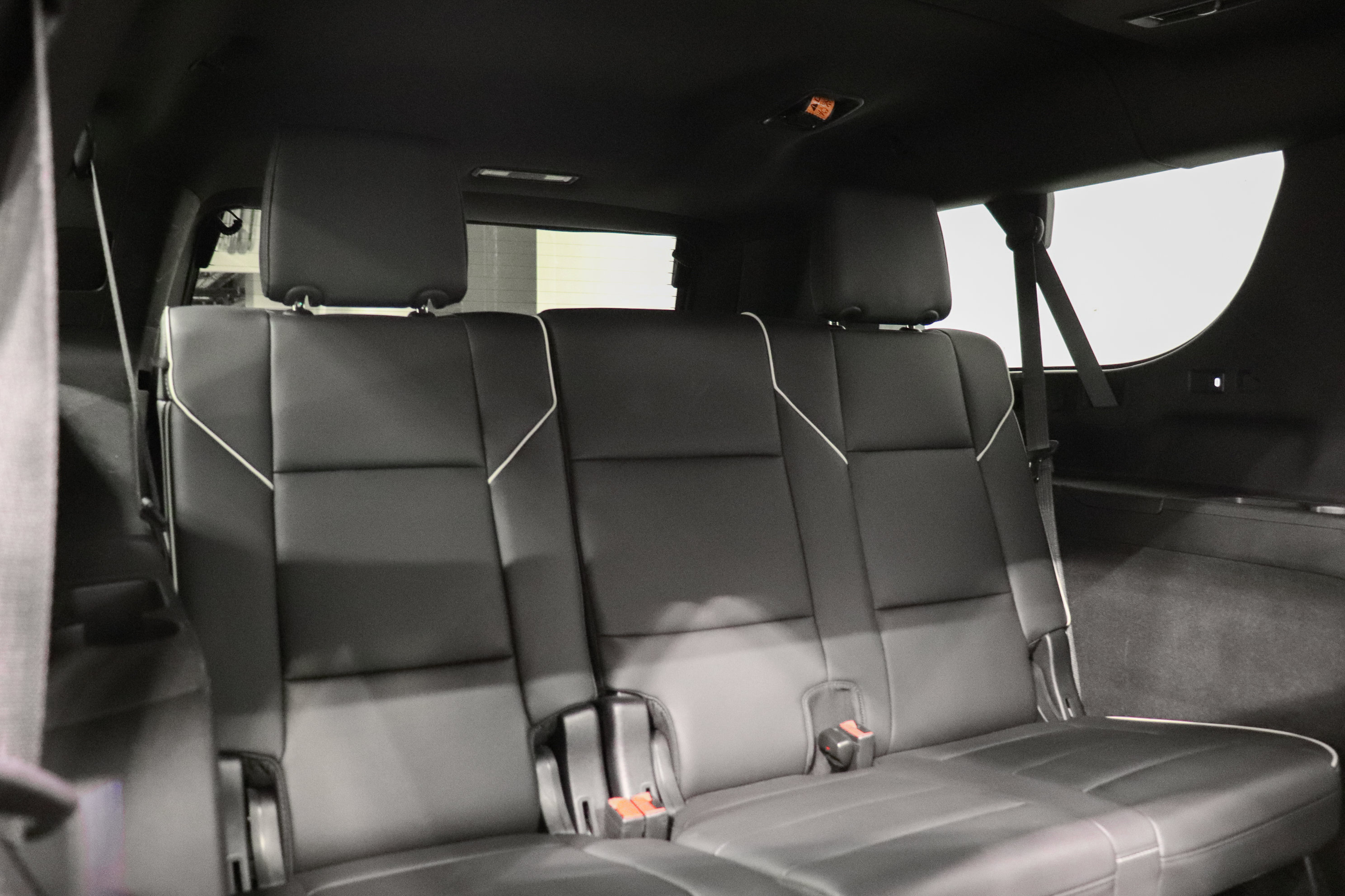 Used 2023 Cadillac Escalade ESV Premium Luxury w/ Performance Package AWD/4WD image 21