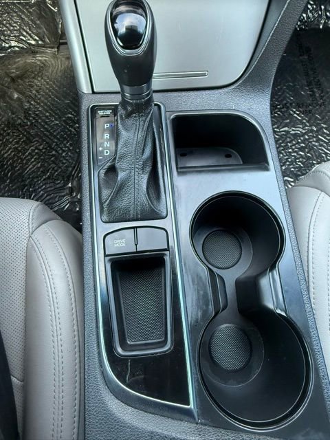 Used 2016 Hyundai Sonata Limited image 26