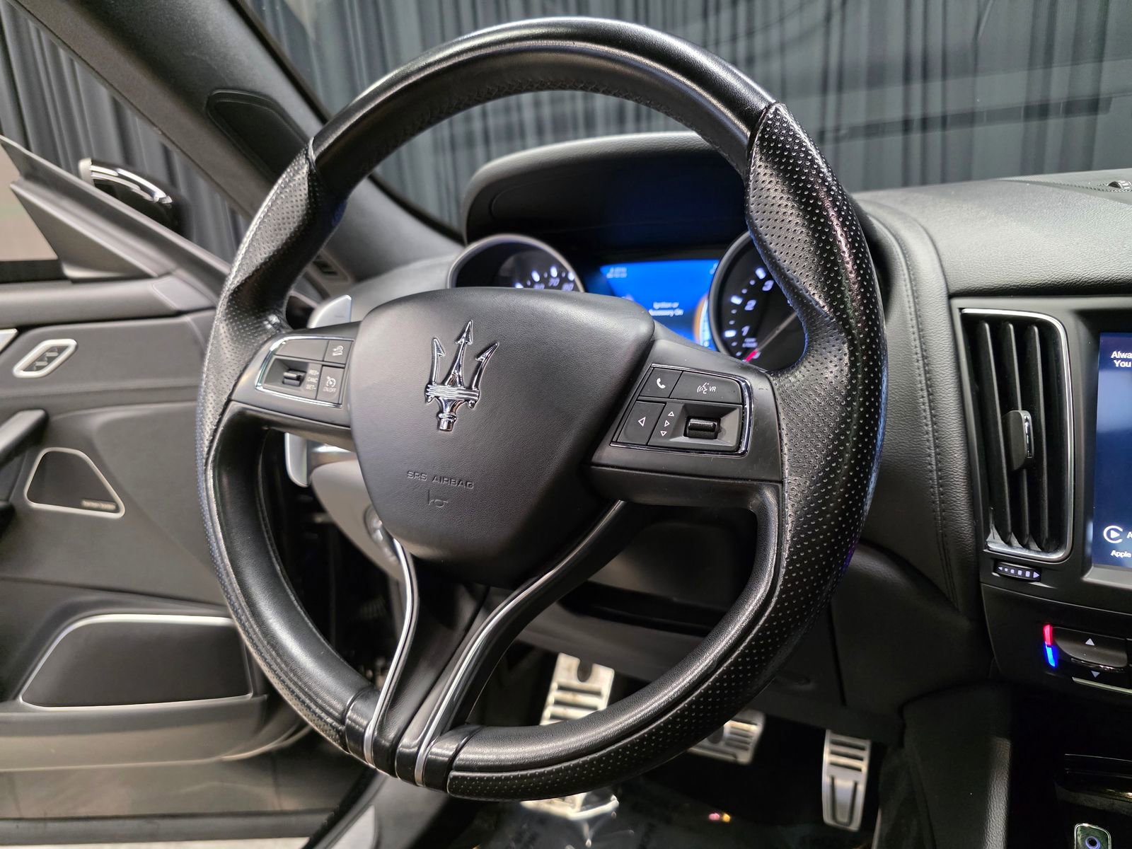 Used 2018 Maserati Levante GranSport AWD/4WD image 21