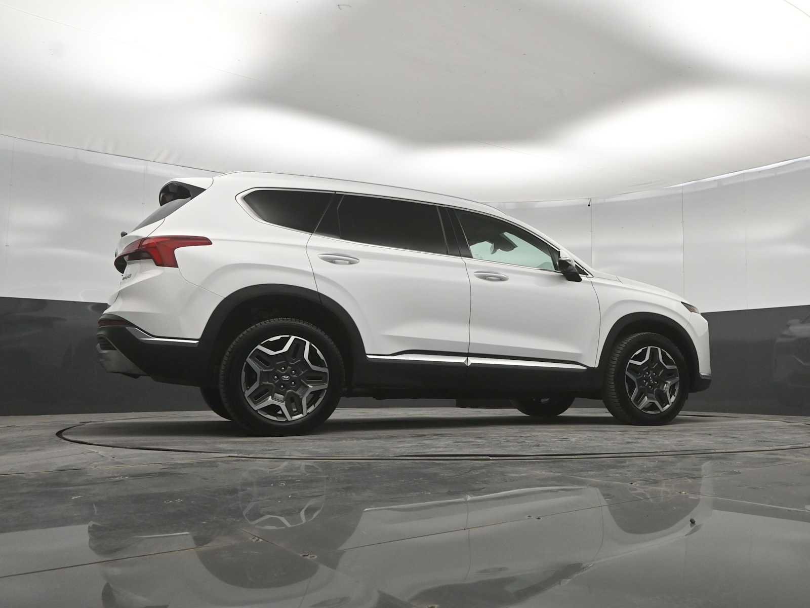 Used 2023 Hyundai Santa Fe Limited AWD/4WD image 30