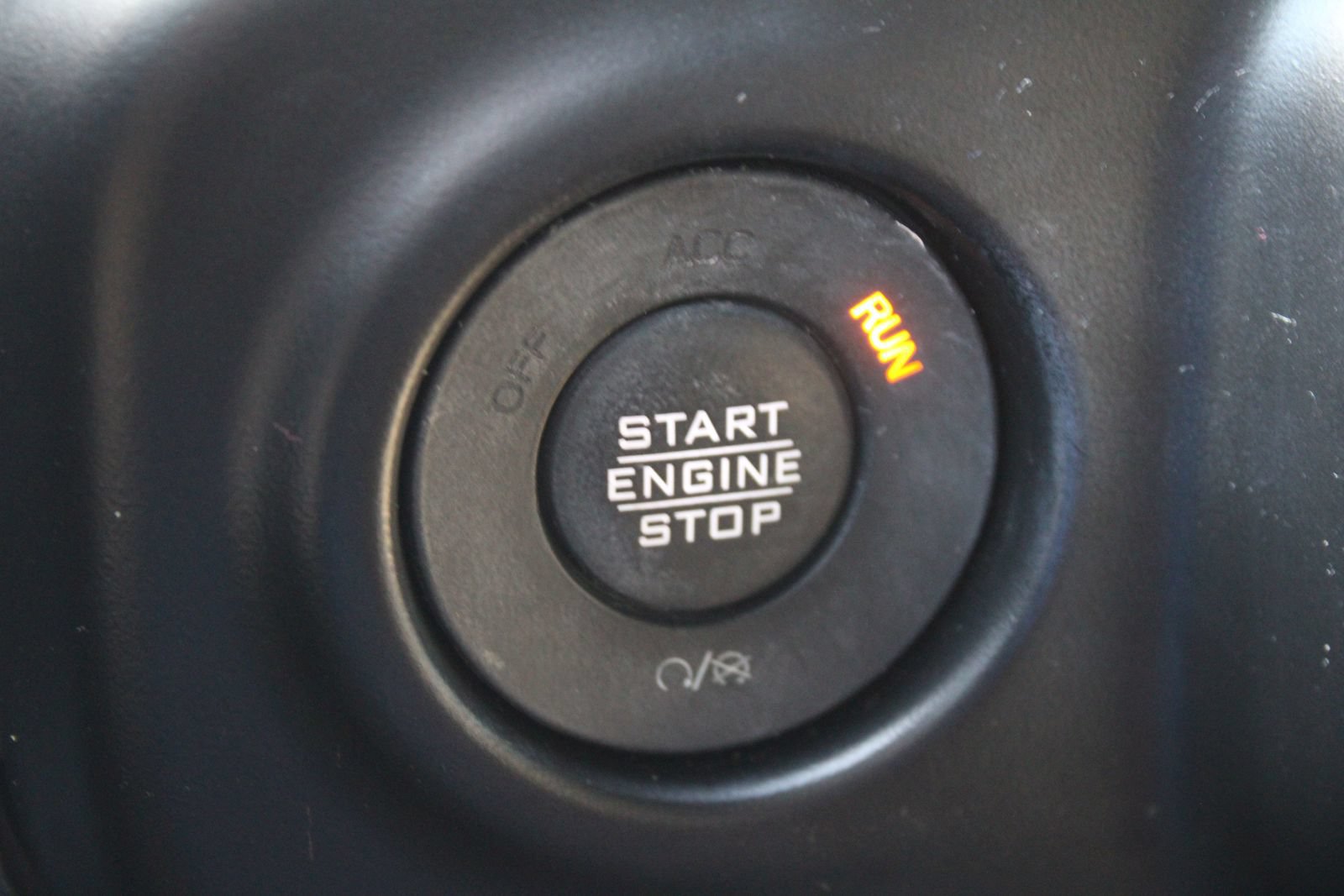 Used 2023 Jeep Wrangler Unlimited Sahara w/ LED Lighting Group AWD/4WD image 31
