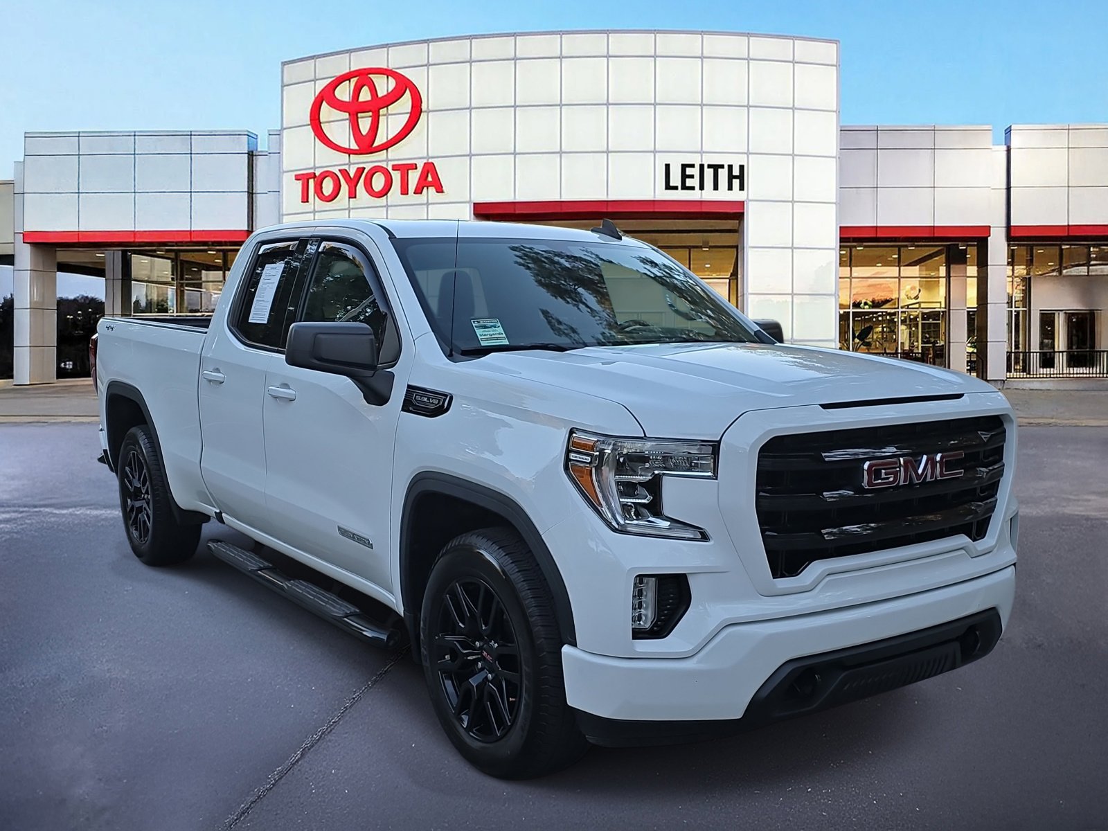 Used 2019 GMC Sierra 1500 Elevation w/ Elevation Value Package image 3