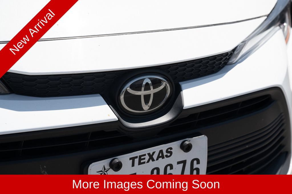 Used 2024 Toyota Corolla LE FWD image 8