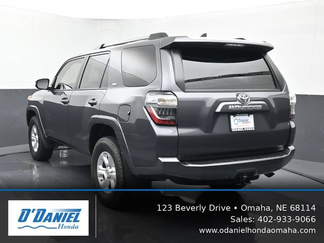 Used 2022 Toyota 4Runner SR5 Premium w/ Moonroof Package AWD/4WD image 4