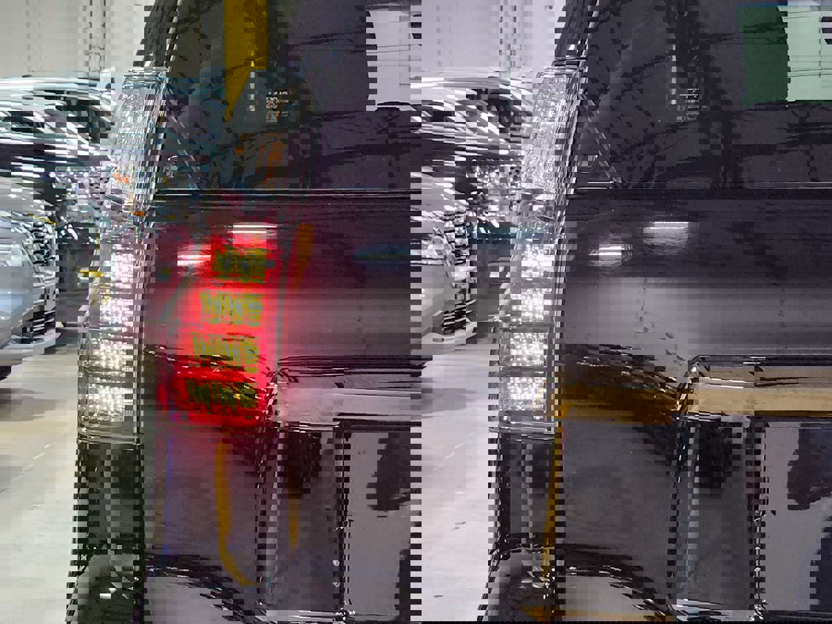 Used 2023 Lexus GX 460 image 20