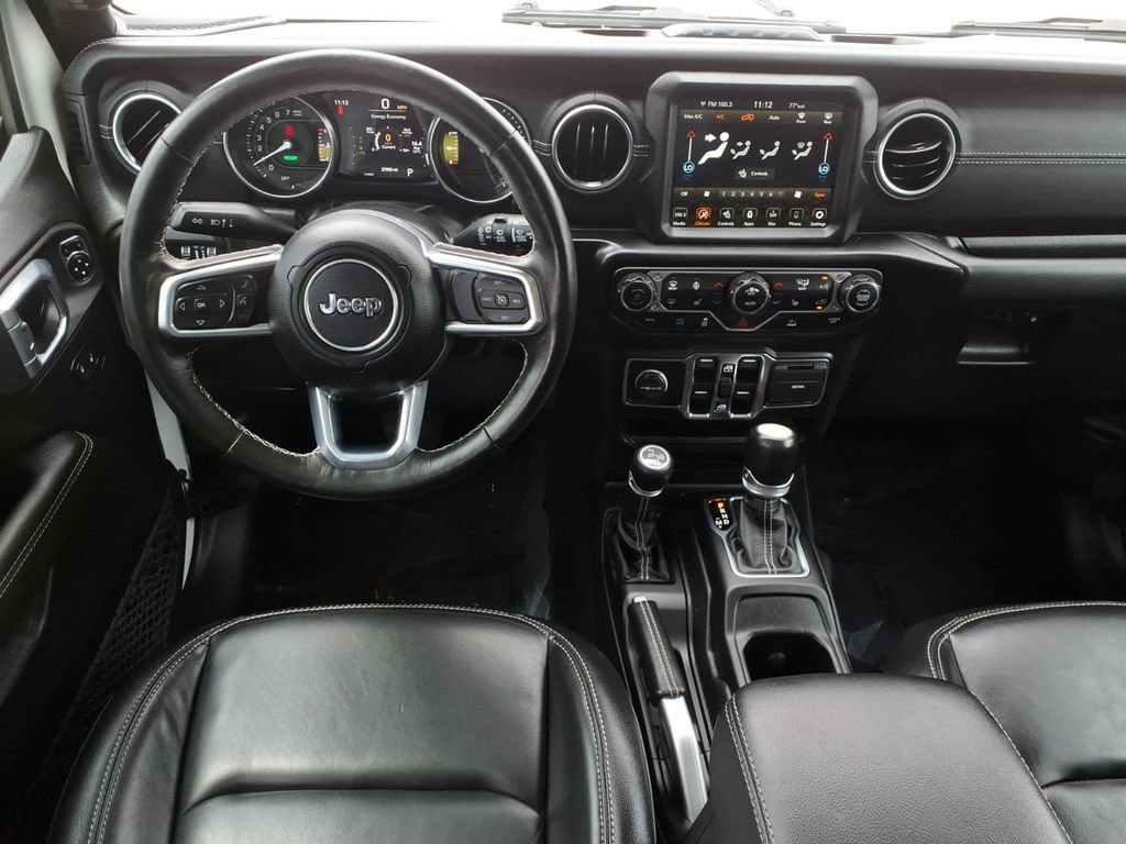 Used 2022 Jeep Wrangler Unlimited Sahara w/ Cold Weather Group AWD/4WD image 10