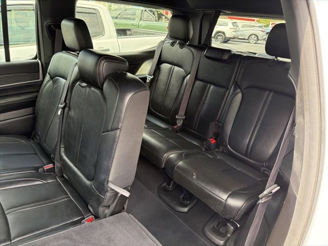 Used 2024 Jeep Wagoneer Series II w/ Flexible Seating Group AWD/4WD image 28