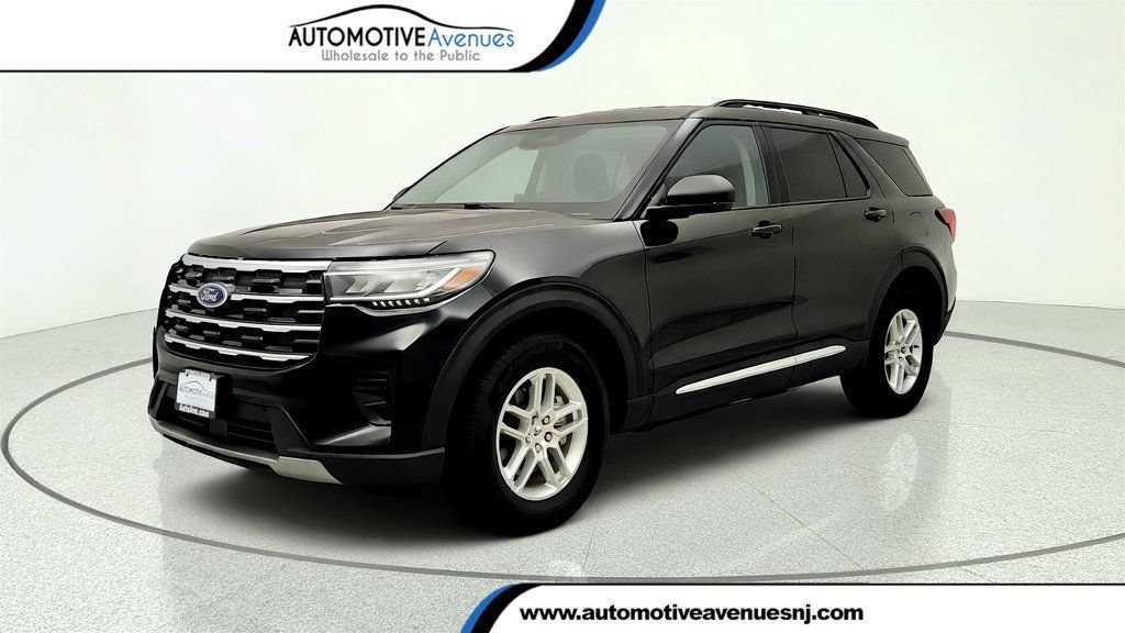 Used 2025 Ford Explorer Active