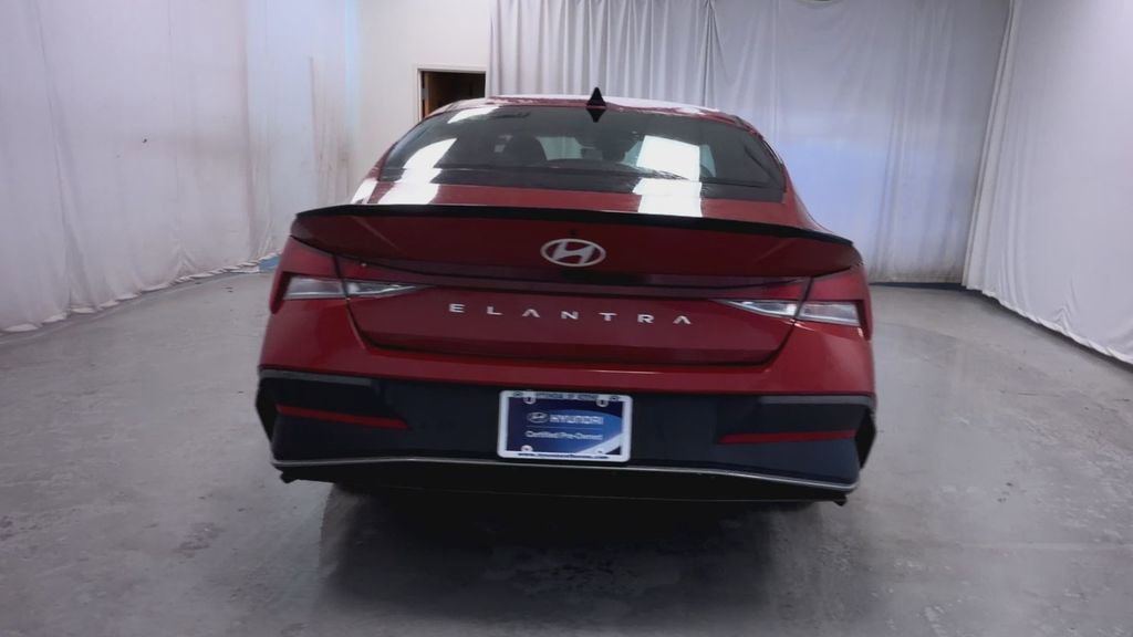 Used 2025 Hyundai Elantra Sport w/ Cargo Package image 7