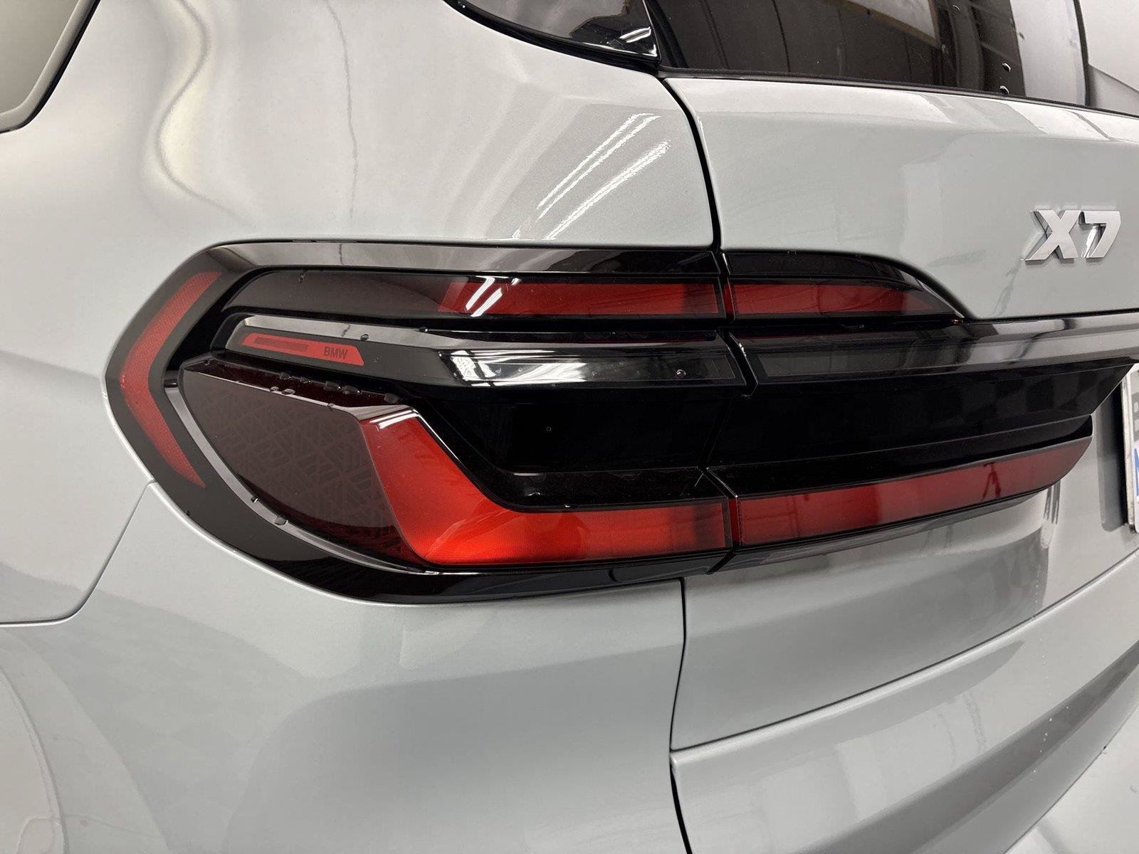New 2027 BMW X7 M60i AWD/4WD image 19