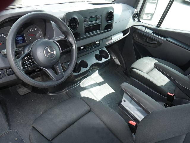 Used 2021 Mercedes-Benz Sprinter 2500 image 11
