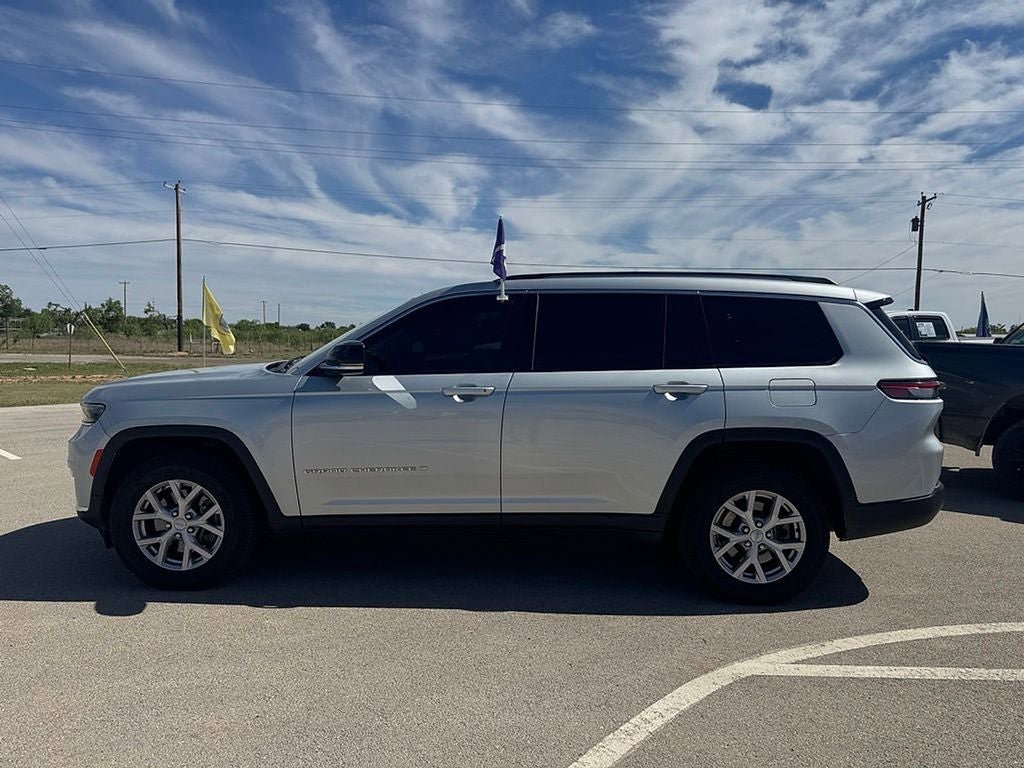 Used 2021 Jeep Grand Cherokee L Limited AWD/4WD image 4