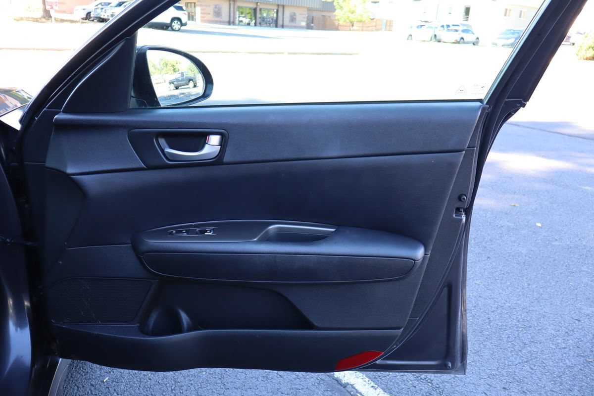 Used 2019 Kia Optima S FWD image 26