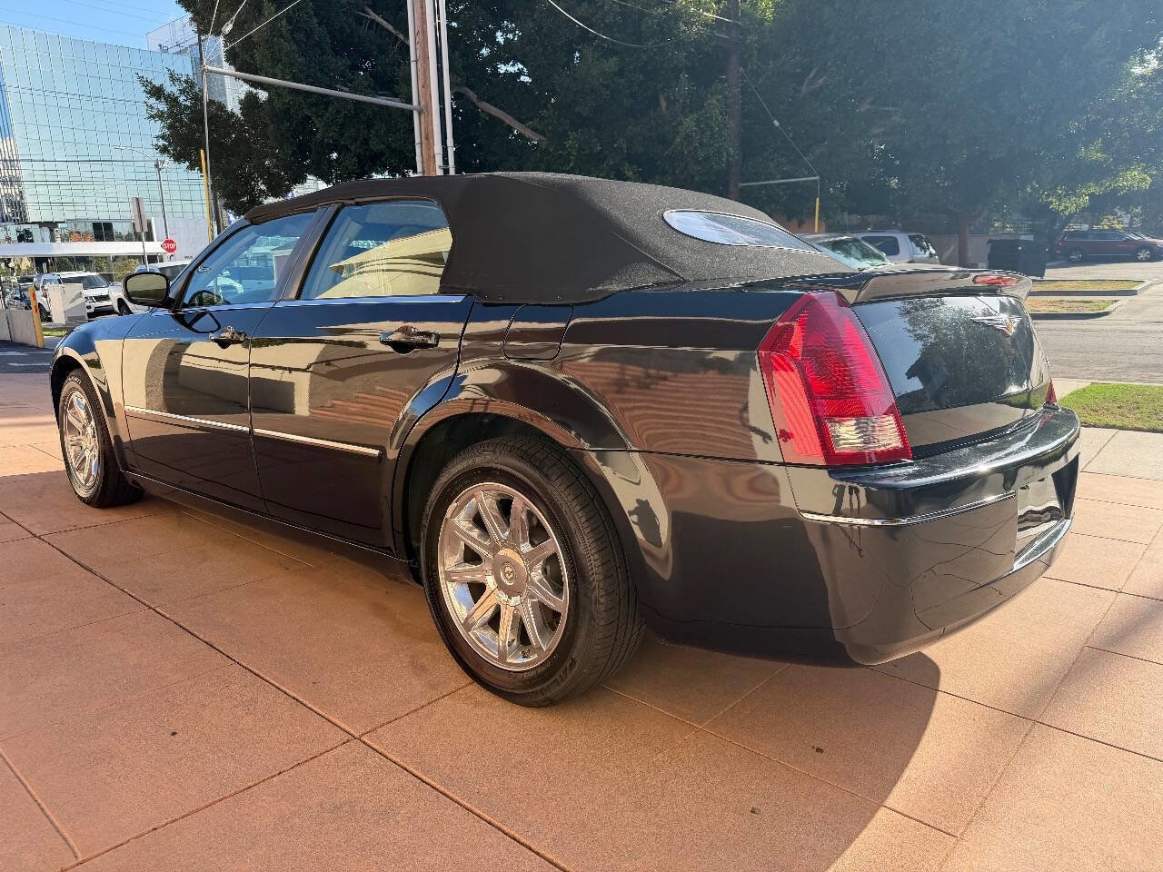 Used 2006 Chrysler 300 Touring image 3