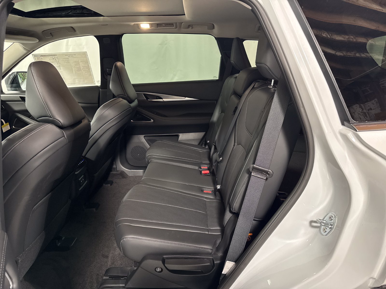 New 2027 INFINITI QX60 Luxe w/ Cargo Package AWD/4WD image 5