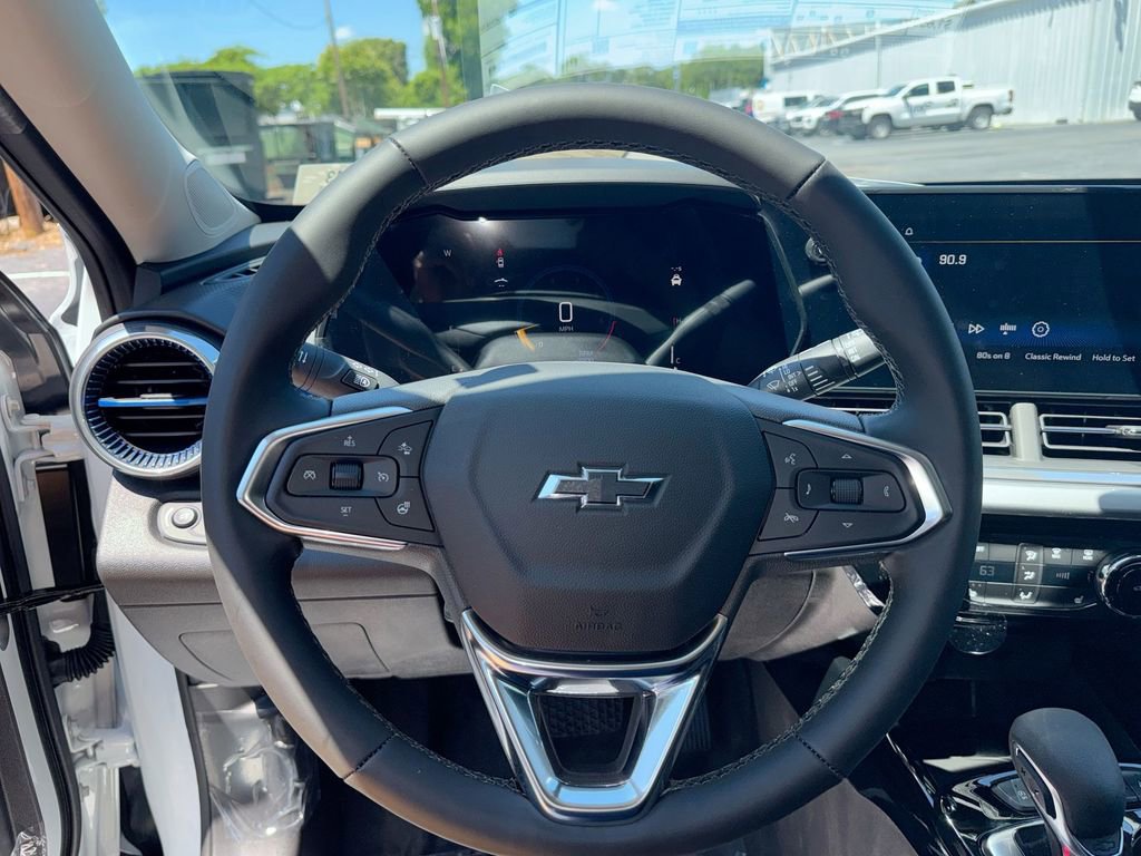 New 2026 Chevrolet Trax LT FWD image 16