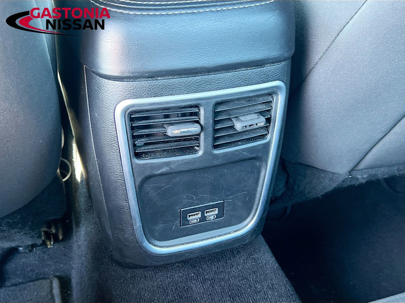 Used 2022 Dodge Charger SXT image 33