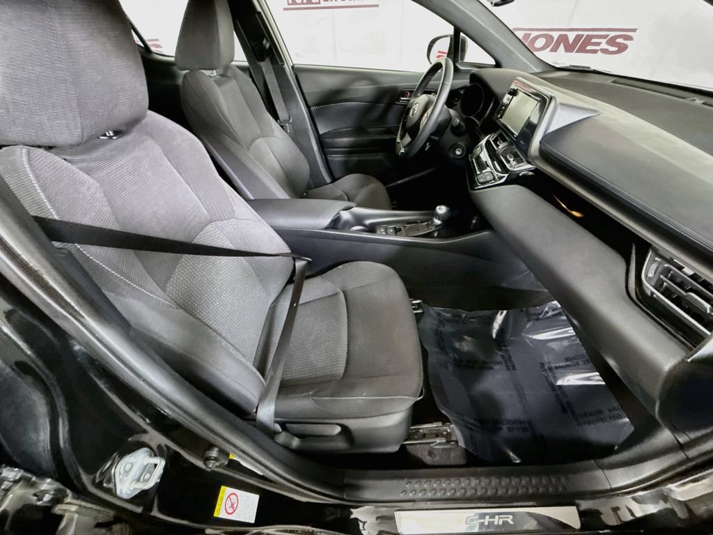 Certified 2018 Toyota C-HR XLE FWD image 29