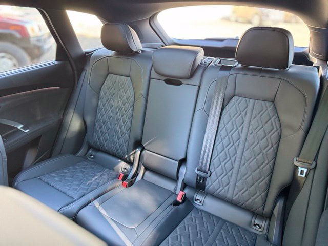 New 2026 Audi SQ5 Prestige AWD/4WD image 25