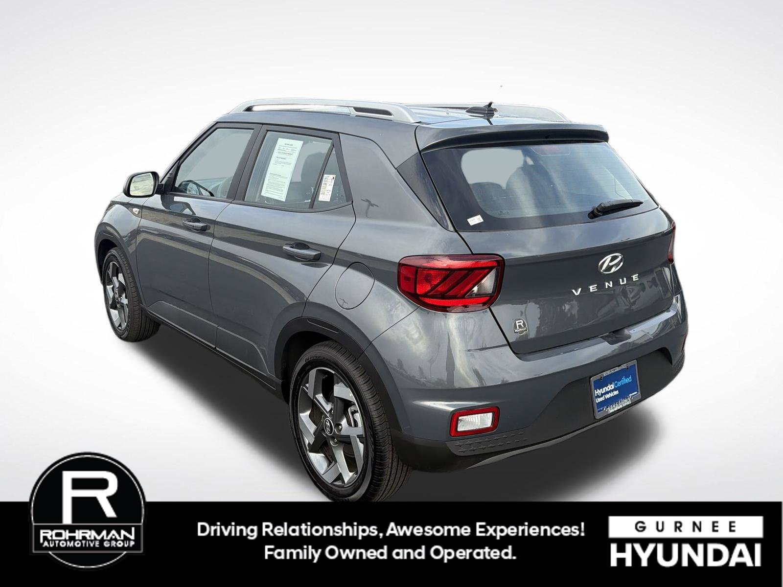 Used 2026 Hyundai Venue SEL FWD image 6