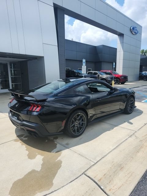 New 2026 Ford Mustang Dark Horse w/ Dark Horse Handlin Package RWD image 9