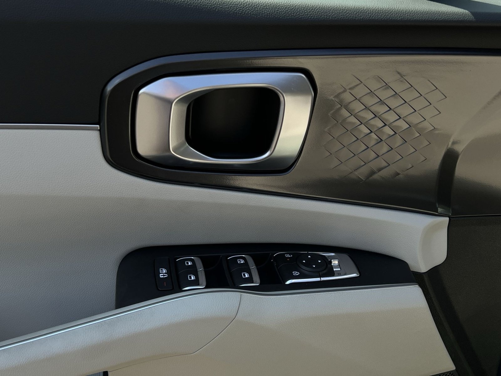 New 2026 Kia Sorento S w/ S Panoramic Sunroof Package FWD image 20