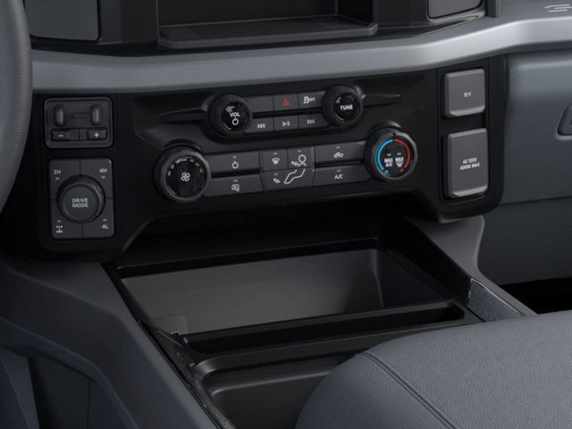 New 2025 Ford F250 XLT image 15