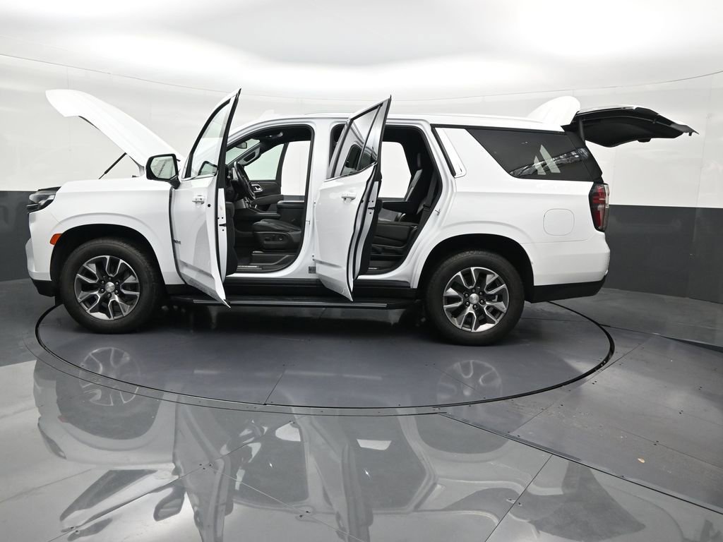 Used 2022 Chevrolet Tahoe LT w/ Luxury Package image 34