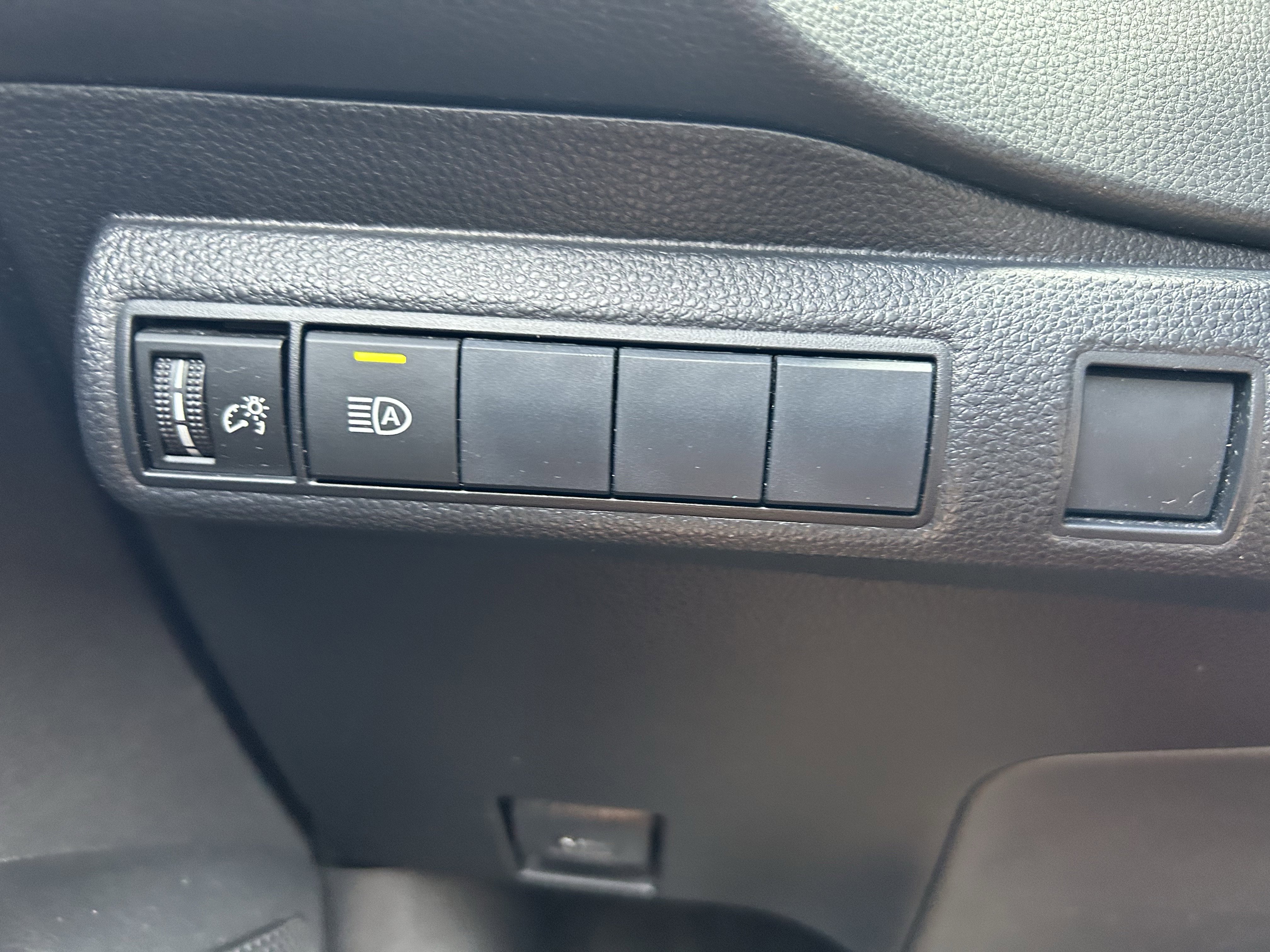 Used 2020 Toyota Corolla XSE w/ Advanced Lighting Package image 20