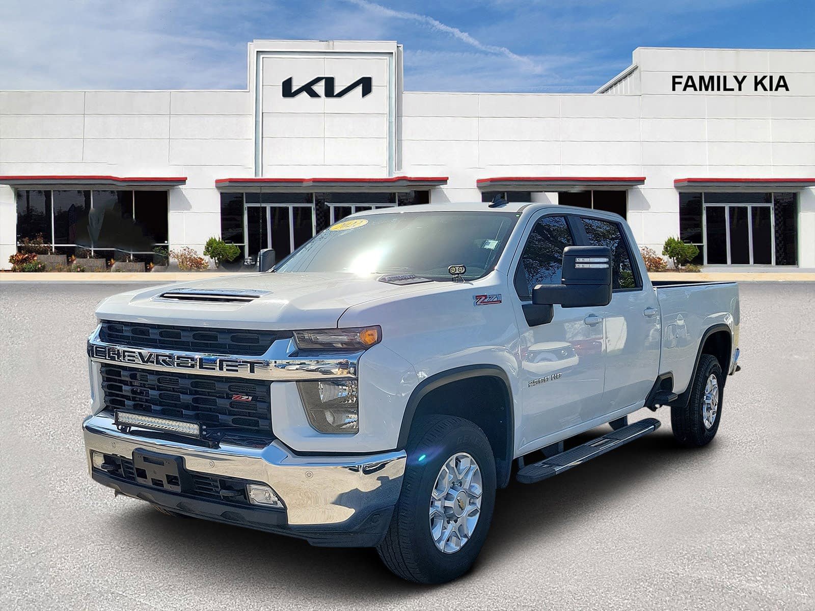 Used 2022 Chevrolet Silverado 2500 LT w/ All Star Edition AWD/4WD image 3