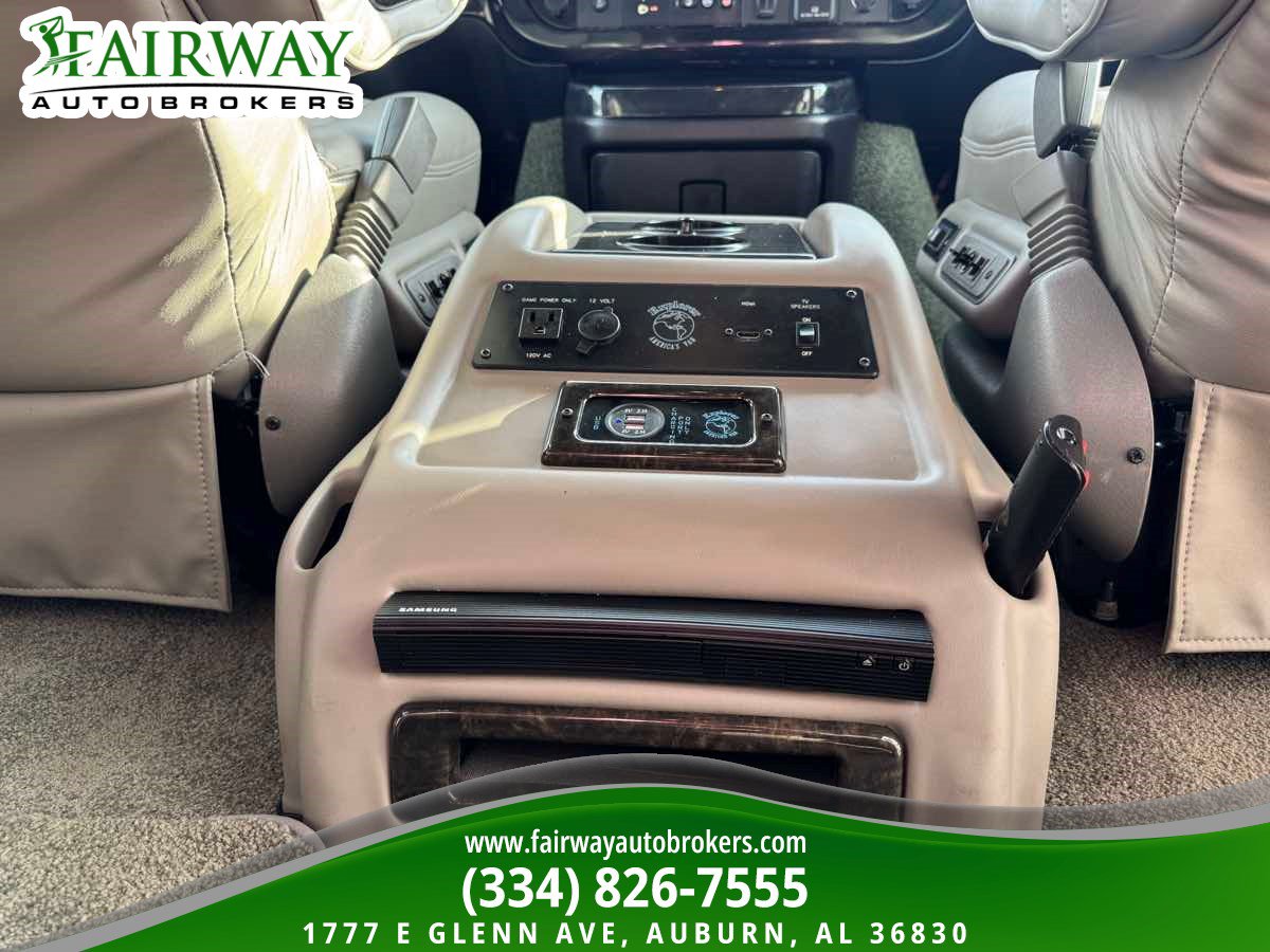 Used 2018 GMC Savana 2500 w/ Enhanced Convenience Package RWD image 27