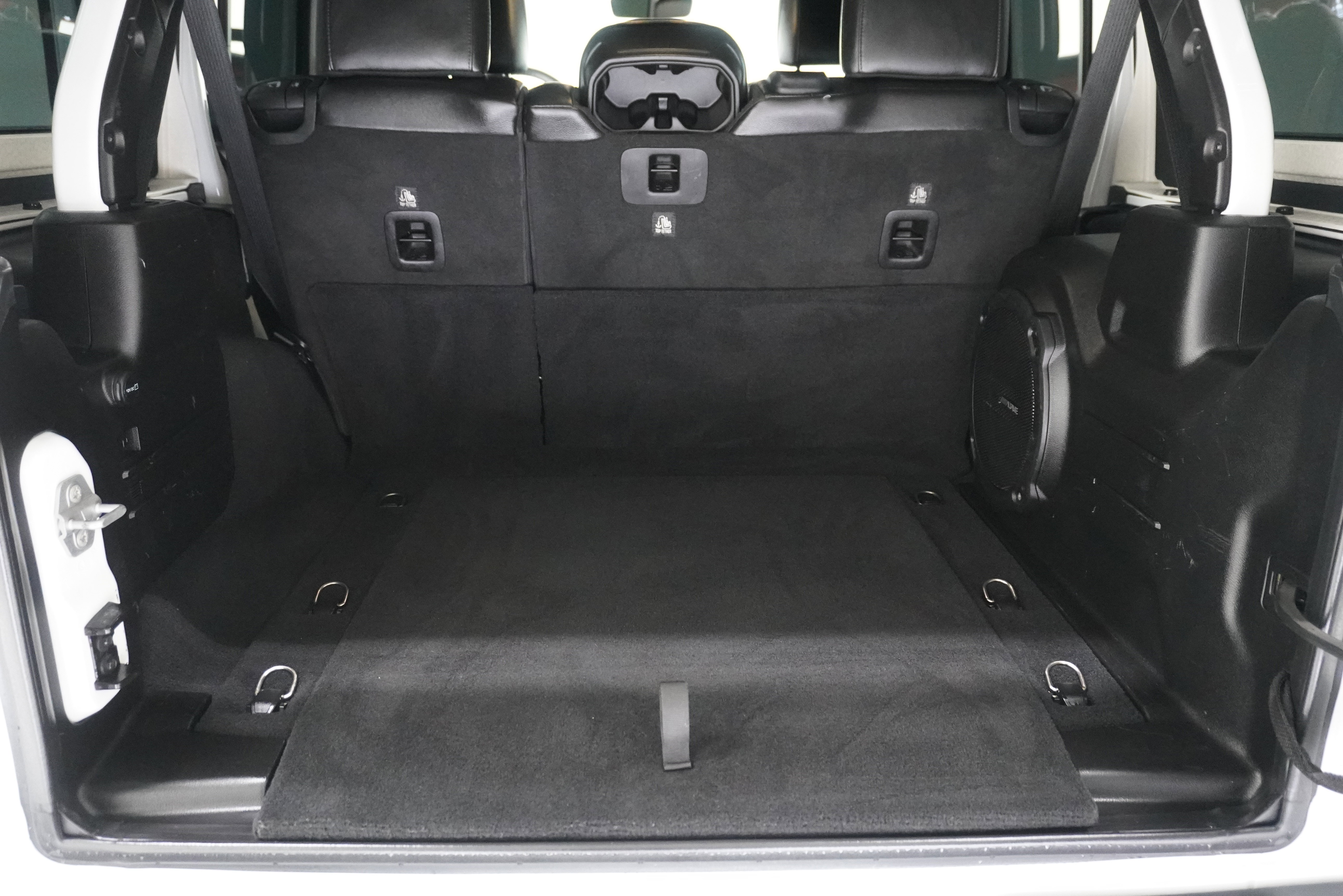 Used 2019 Jeep Wrangler Unlimited Rubicon AWD/4WD image 27