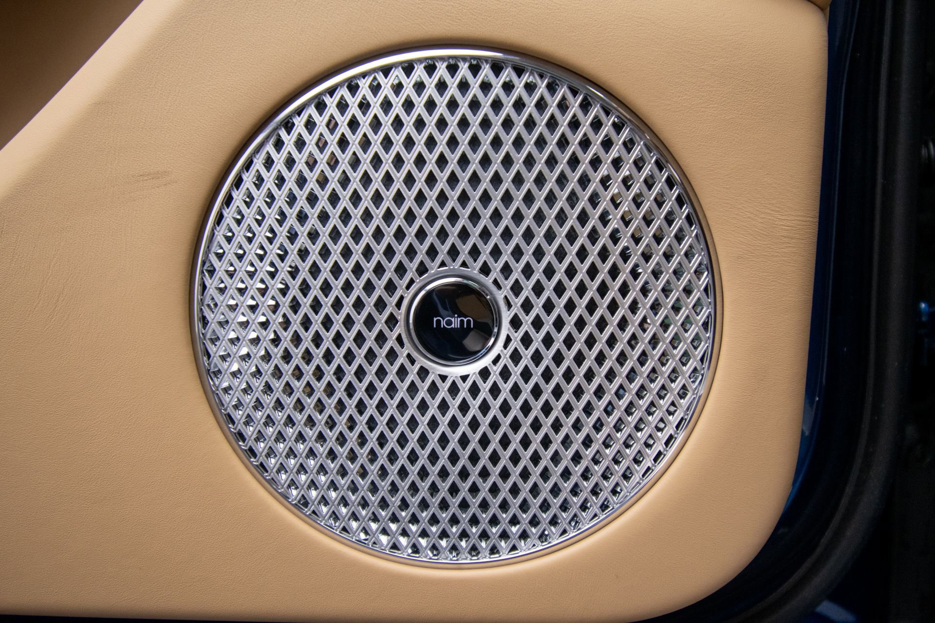 New 2026 Bentley Flying Spur Plug-In Hybrid image 28