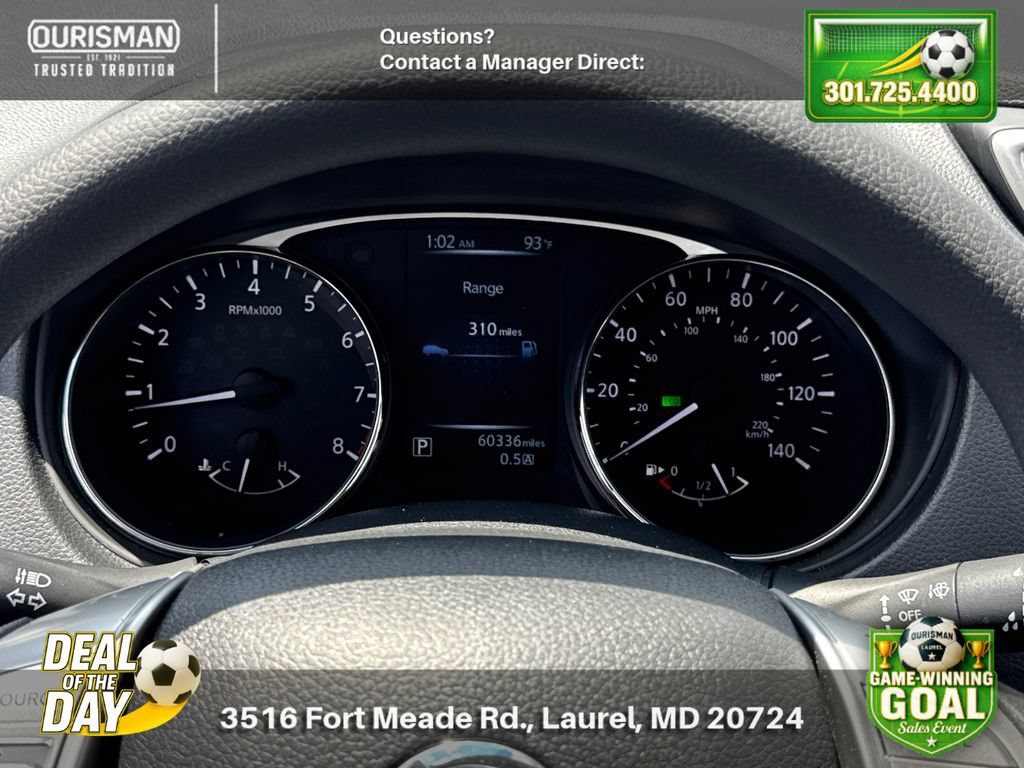 Used 2016 Nissan Rogue S w/ Appearance Package AWD/4WD image 10