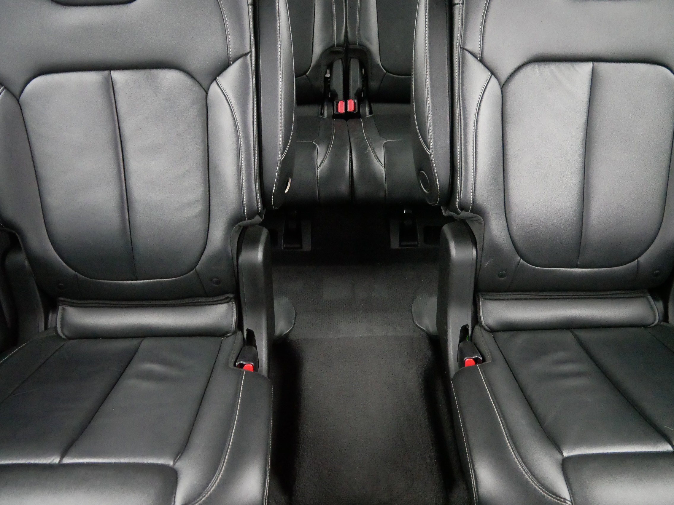 Used 2021 Jeep Grand Cherokee L Limited image 13