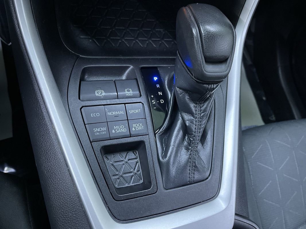 Used 2019 Toyota RAV4 XLE image 24