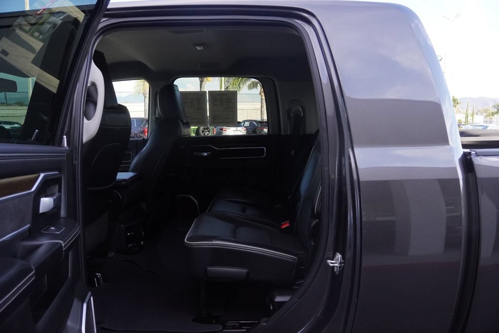 Used 2023 RAM 3500 Laramie AWD/4WD image 32