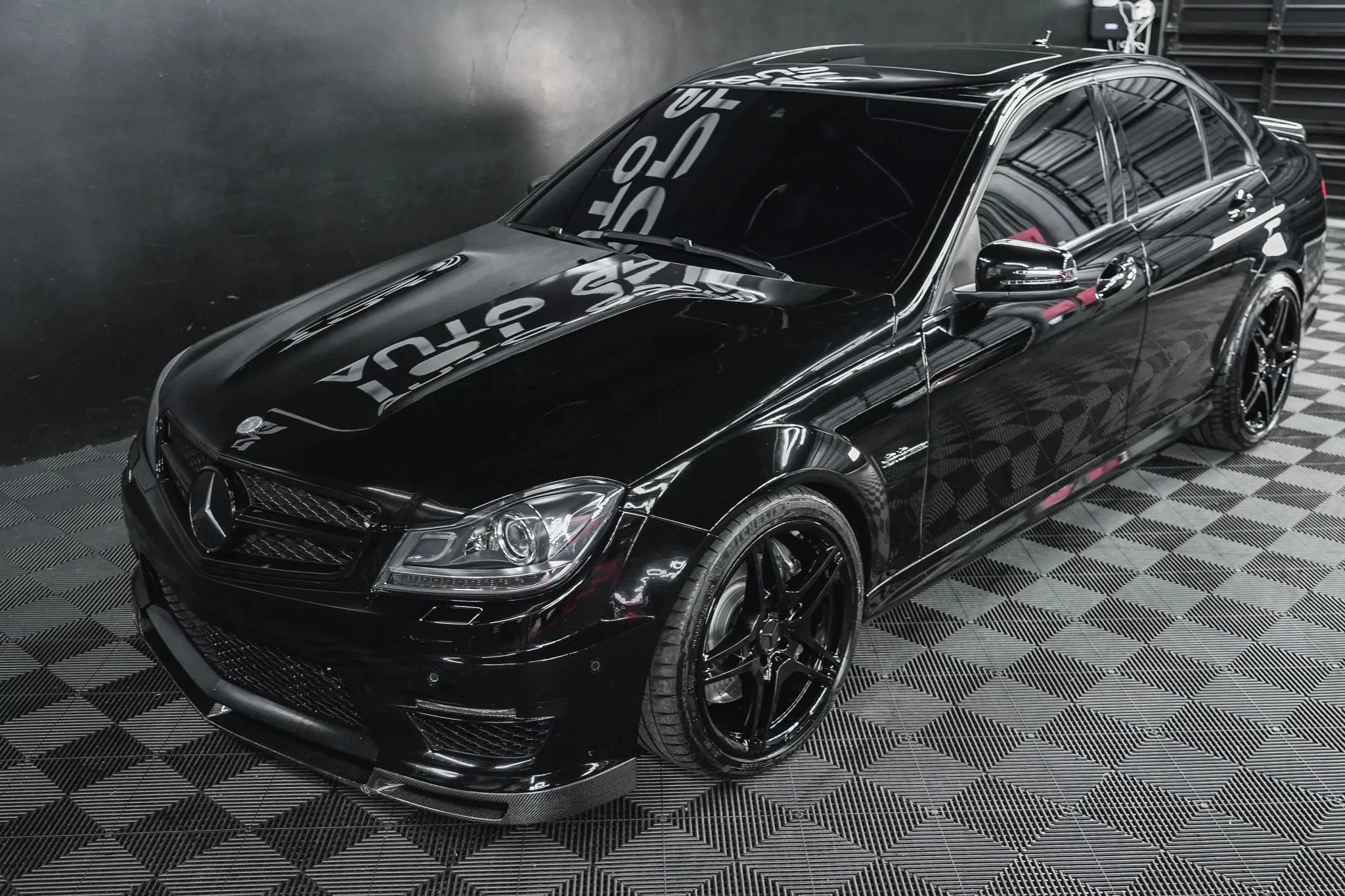 Used 2013 Mercedes-Benz C 63 AMG Sedan image 22