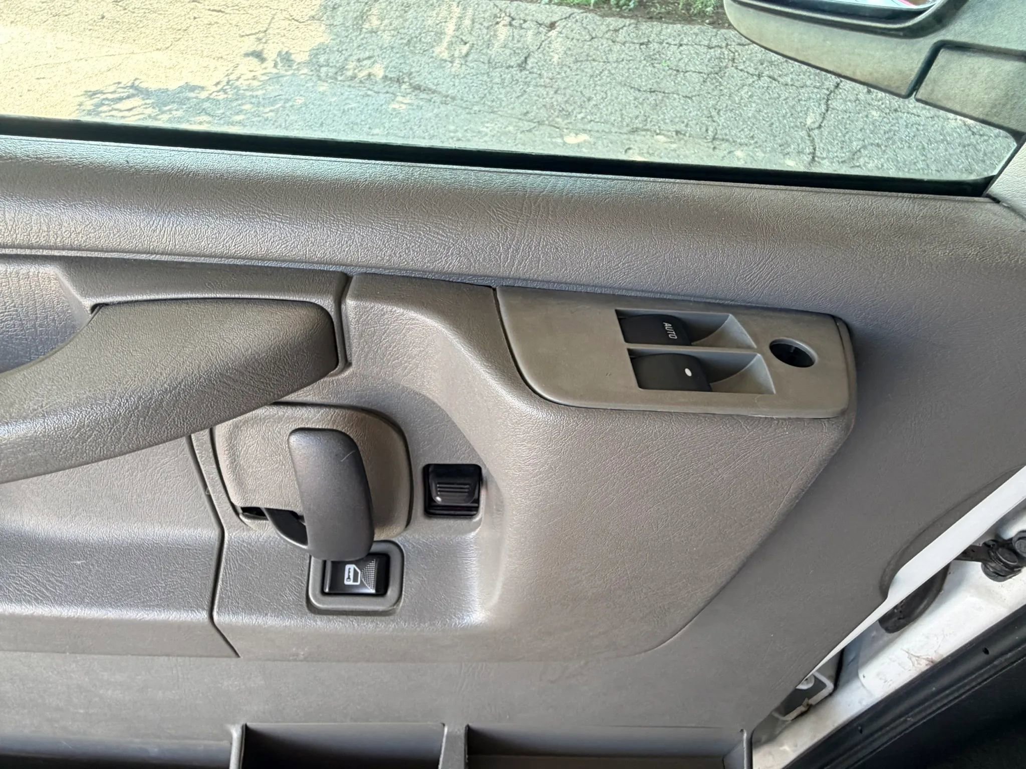 Used 2014 Chevrolet Express 3500 LT w/ LT Preferred Equipment Group RWD image 15