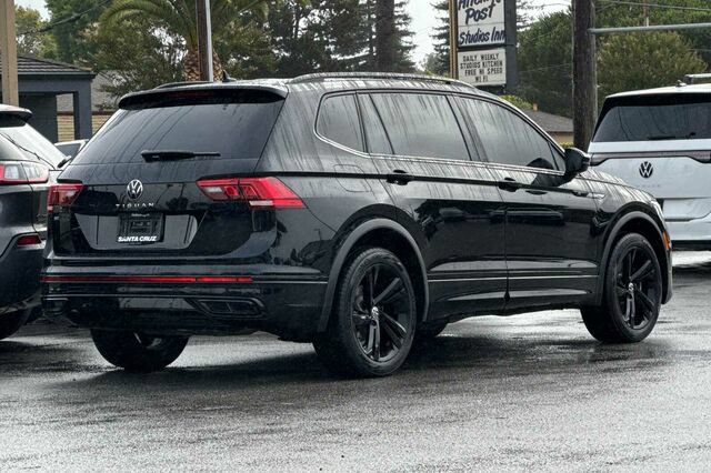 Used 2024 Volkswagen Tiguan SE R-Line FWD image 4