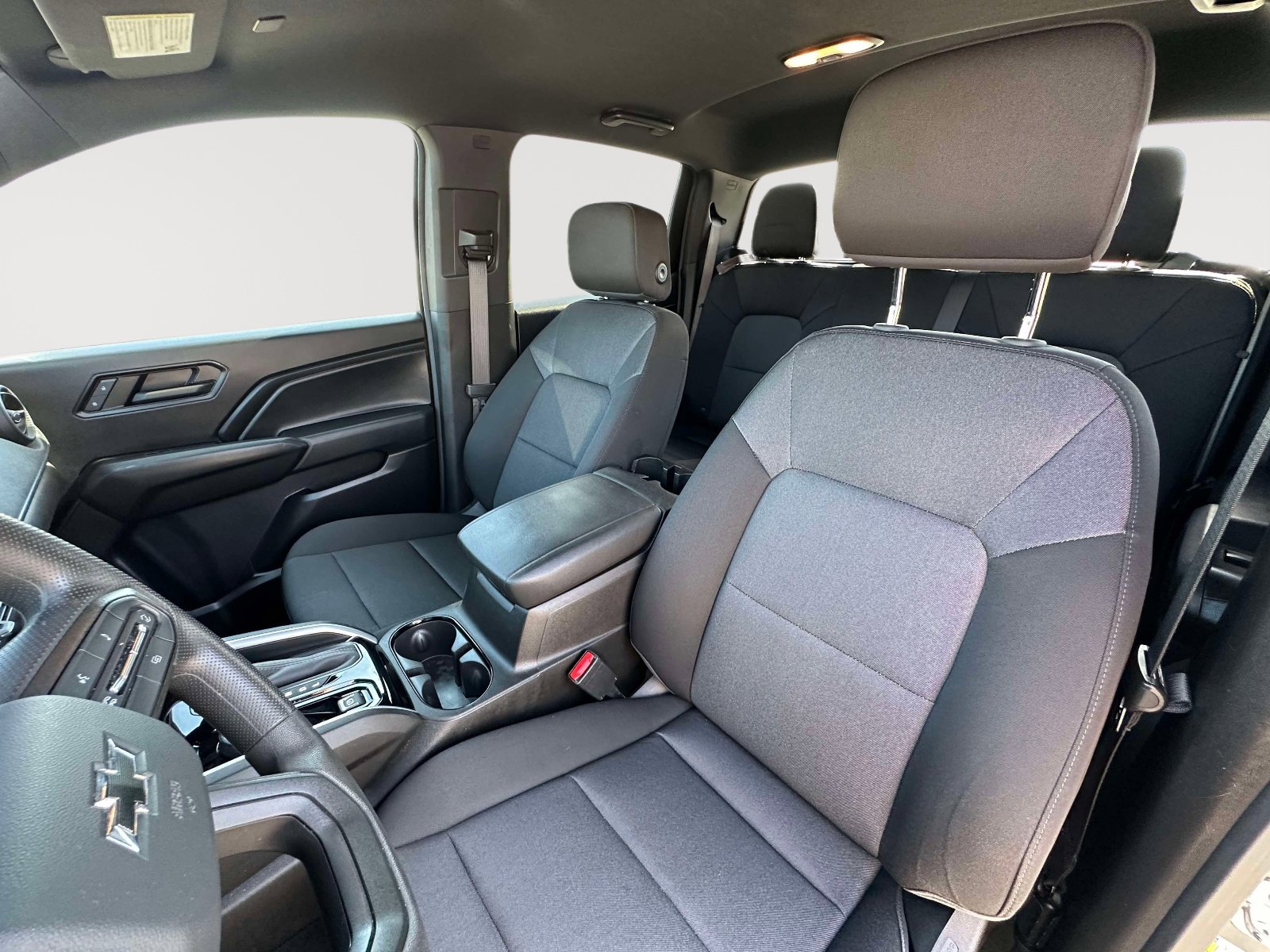 Used 2024 Chevrolet Colorado Trail Boss w/ Technology Package image 25