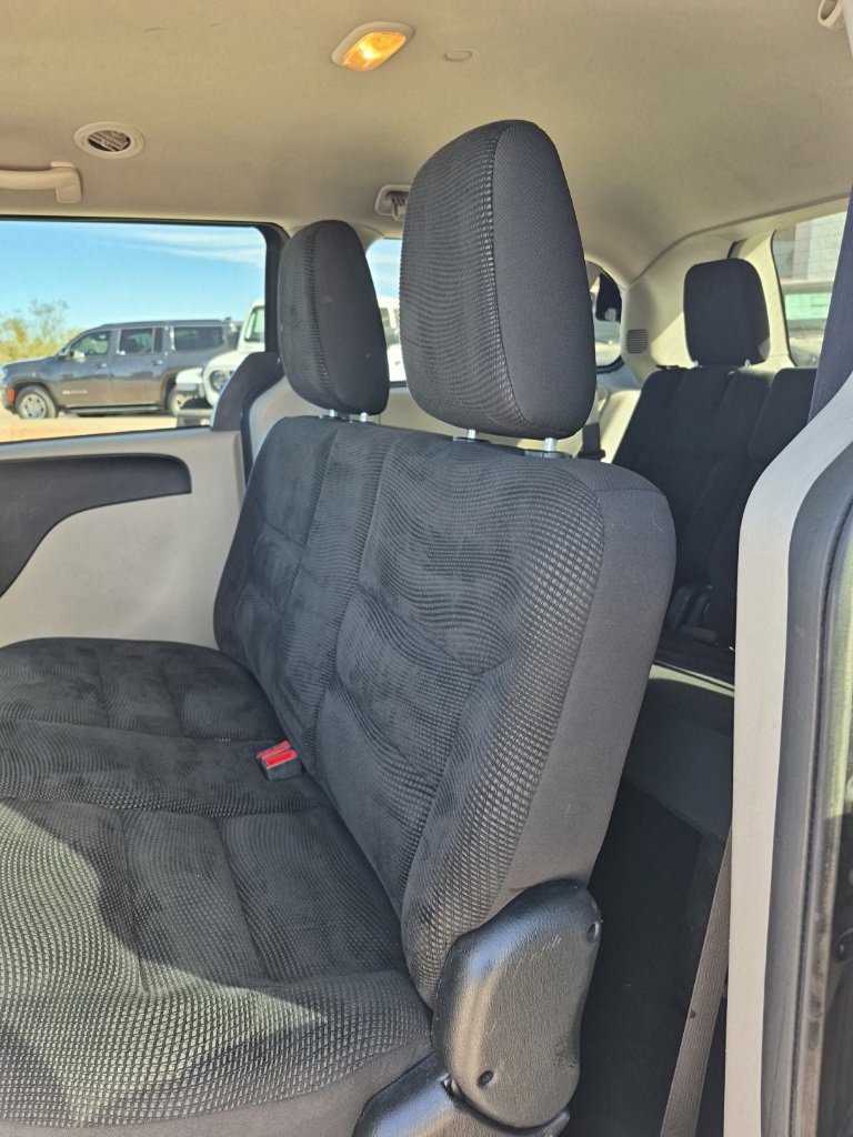 Used 2020 Dodge Grand Caravan SE w/ UConnect Hands-Free Group image 24